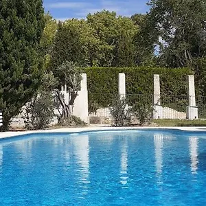 Glanum Et Spa מלון