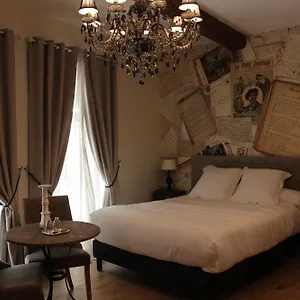 Maison D'hotes Les Varietes לינה וארוחת בוקר